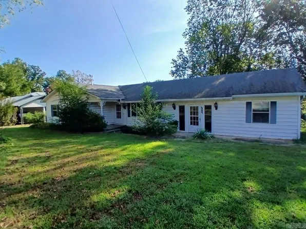 896 S 12th Ave, Piggott, AR 72454