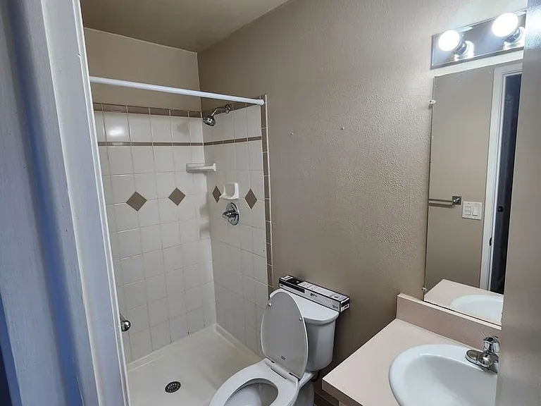 8712 Mariposa St — Photo 19