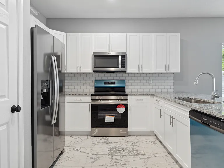 3229 Lenox Ave #1 — Photo 8