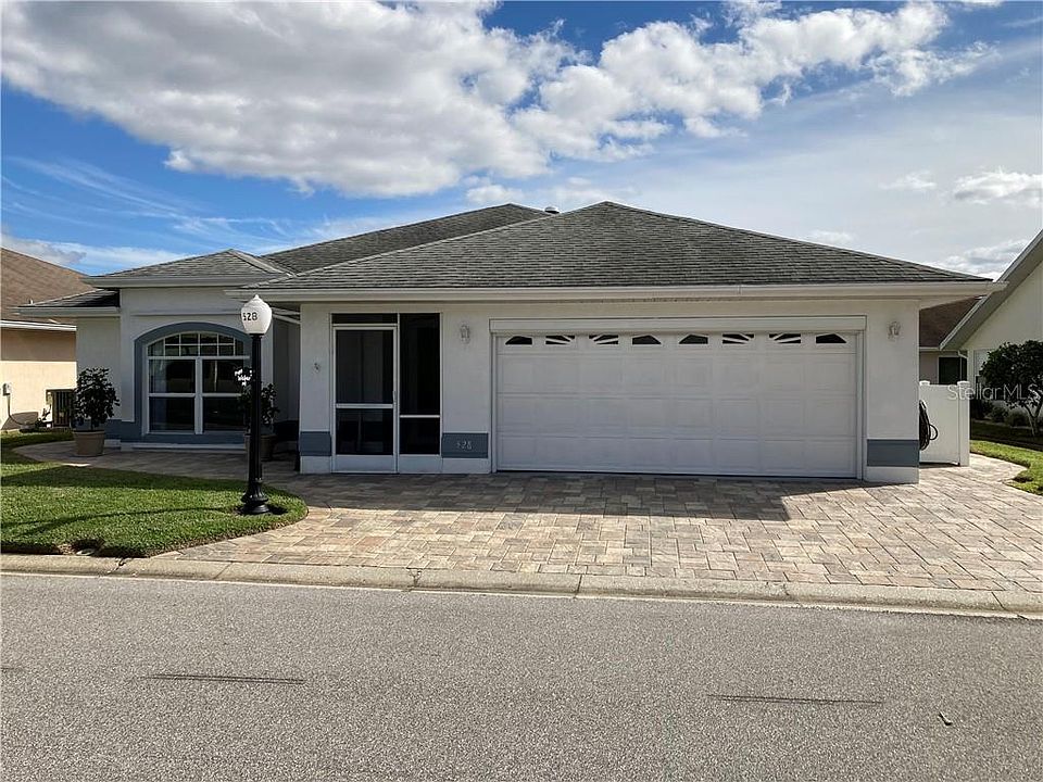 1st image of 528 Eastlake Dr