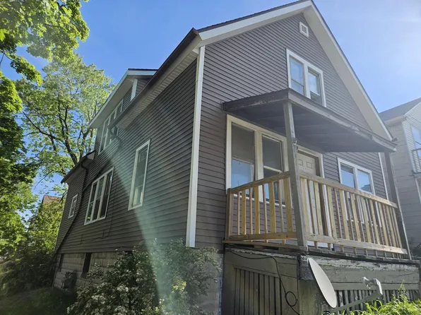 2830 W Saint Paul AVENUE #Upper, Milwaukee, WI 53208