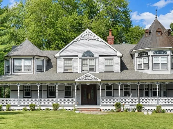 10 Mountain View Dr, Chester Twp., NJ 07930