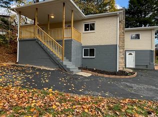 5538 Legends Hwy, Oak Hill, WV 25901