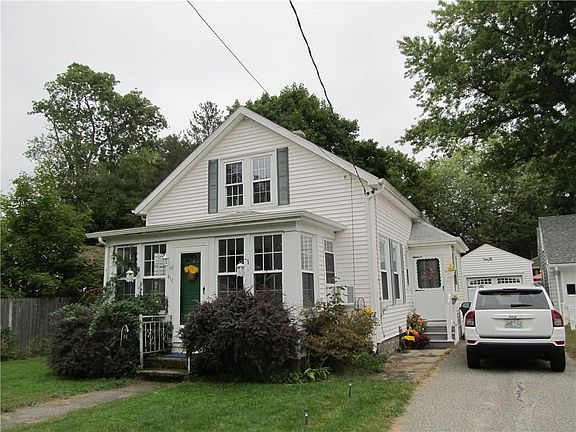2nd image of 610 Whipple Ave