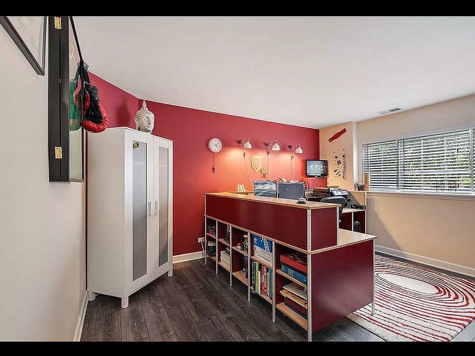 1st image of 267 Concord Dr