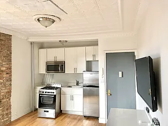 Rented by In Haus LLC