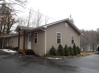 55 Sturken Dr APT B, Bryson City, NC 28713