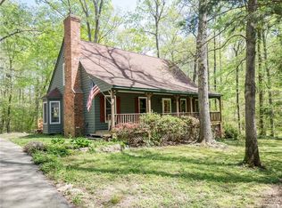 9702 N Wagstaff Cir, North Chesterfield, VA 23236