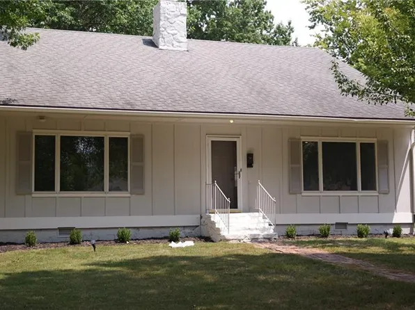 1905 S Locust St, Pittsburg, KS 66762