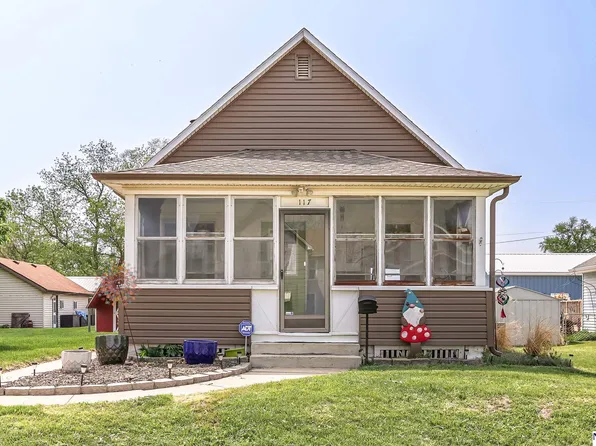 117 N West St, Missouri Valley, IA 51555