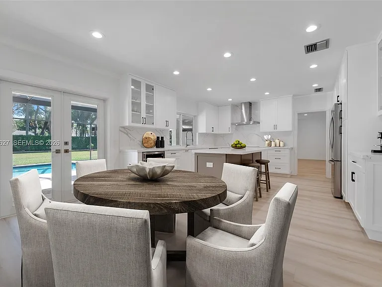 11401 SW 67th Ave — Photo 5