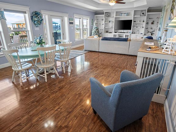 5th image of 965 Mary Ann