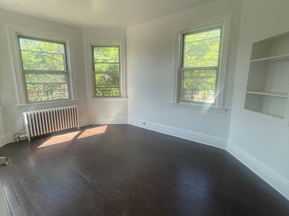 16 Van Buren St Floor 2