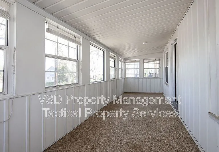 8204 Vineyard Ave #UP — Photo 6