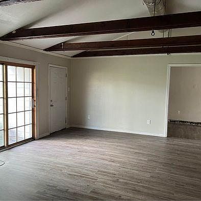 3rd image of 518 Corydon Dr