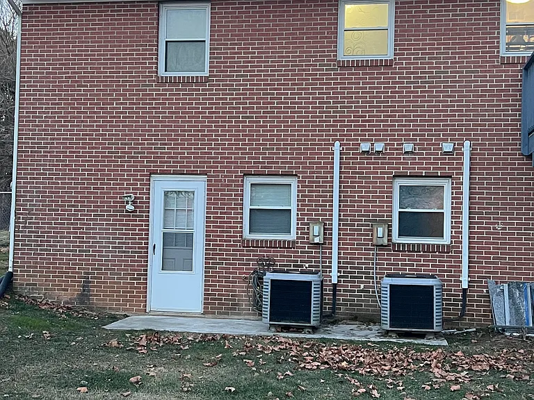 20514B Jefferson Blvd #B — Photo 19