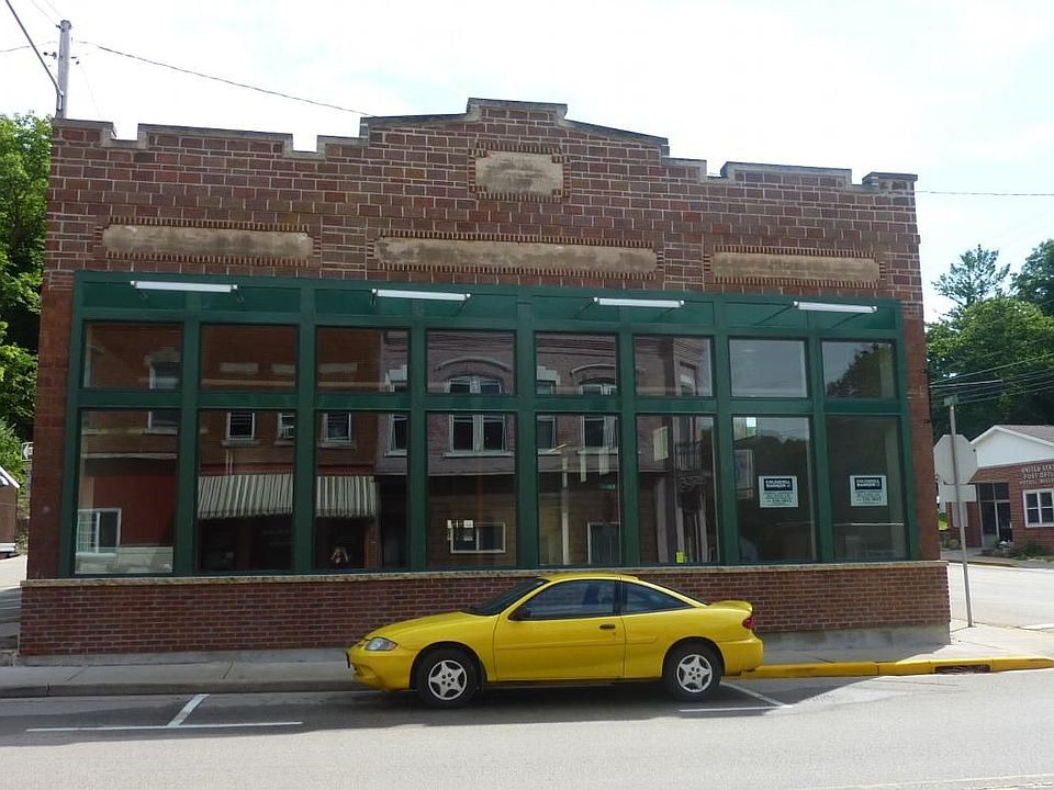 1st image of 101 N Main St