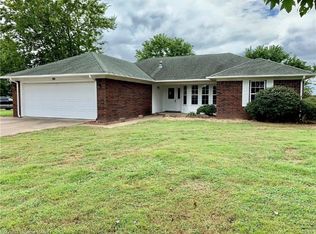 6040 Parks Rd, Van Buren, AR 72956