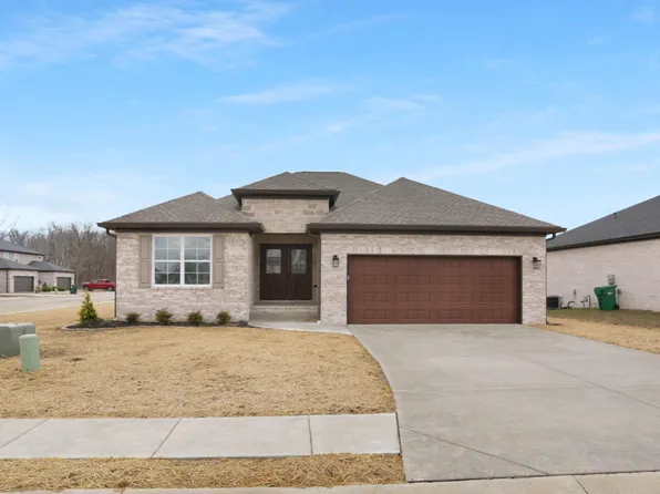 3611 Sand Dr, Newburgh, IN 47630