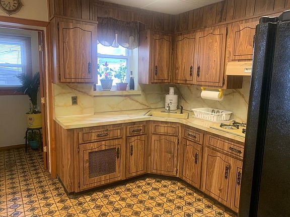 2nd image of 135-21 114th St