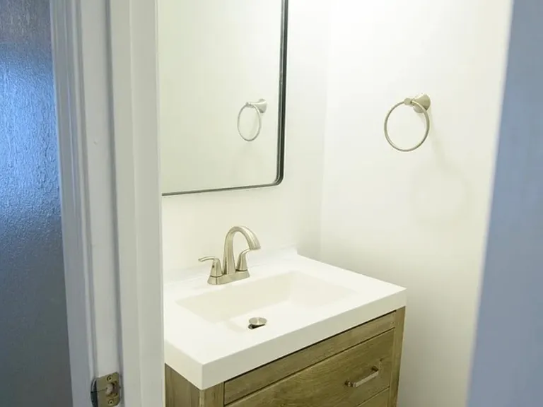 6003 Cullen Dr — Photo 8