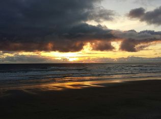 7673 NW Finisterre Ave, Yachats, OR 97498