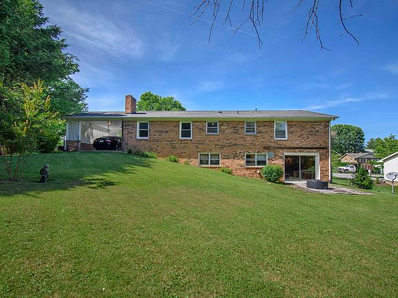 5th image of 311 Grandview Dr