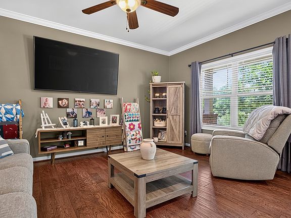 5th image of 7117 Coleman Cir