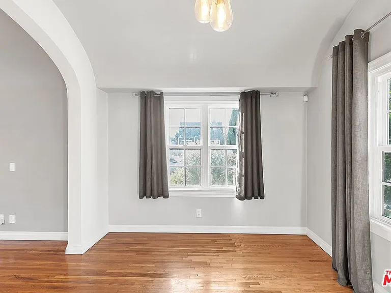 2630 S Bedford St #2630 — Photo 10