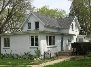 514 Grobe Rd, Sterling, IL 61081