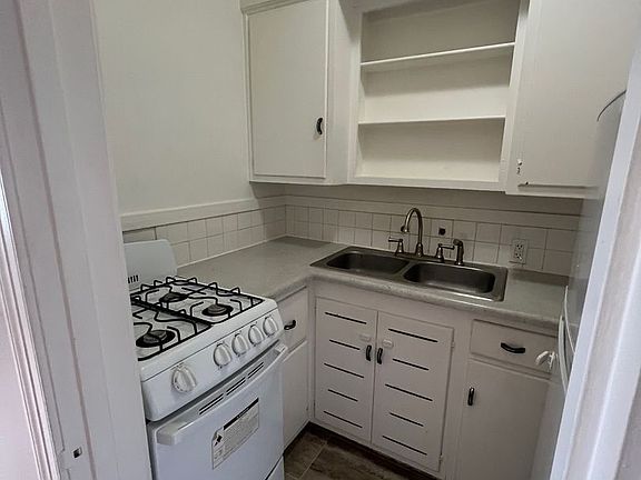 2nd image of 311-315 Woodward Ave #B24a62e4c