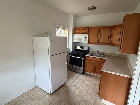3rd image of 1372 Bunts Rd APT 11