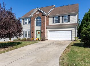 310 Basswood Ct, Lake Wylie, SC 29710