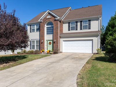 310 Basswood Ct, Lake Wylie, SC, 29710