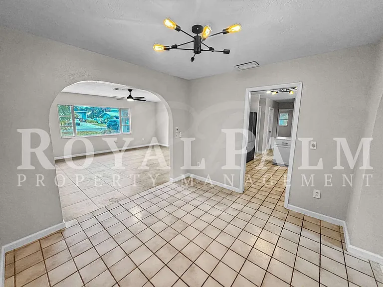 206 SE 46th Ter — Photo 13
