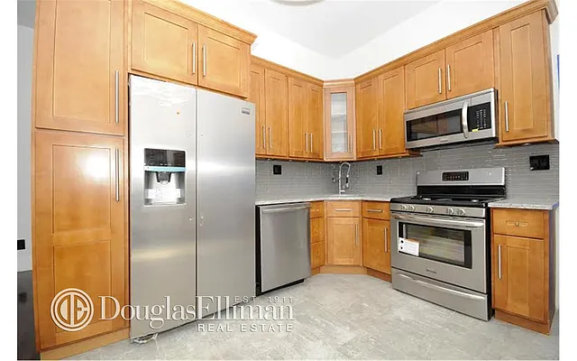 Rented by Douglas Elliman | media 15