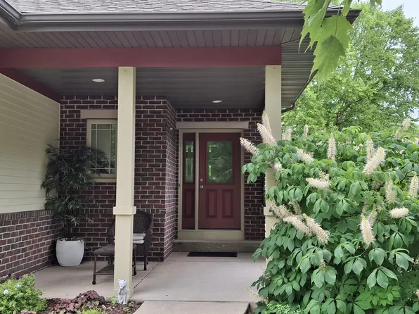 27 Windswept Way, Fitchburg, WI 53719