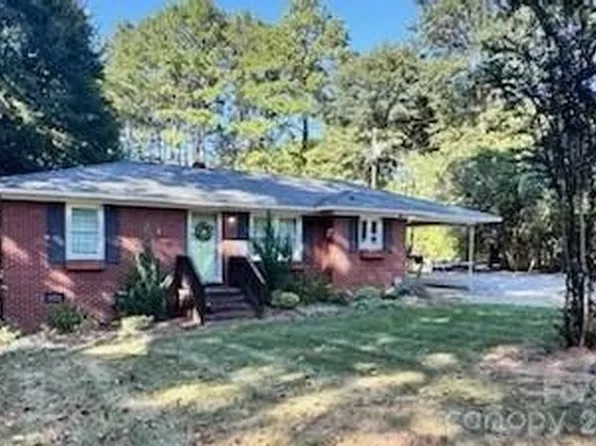 1875 Westbrook Rd, Edgemoor, SC 29712