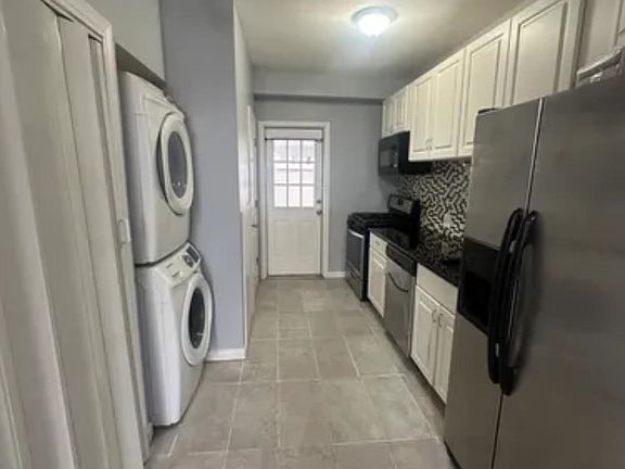 2nd image of 112 Yale Ave
