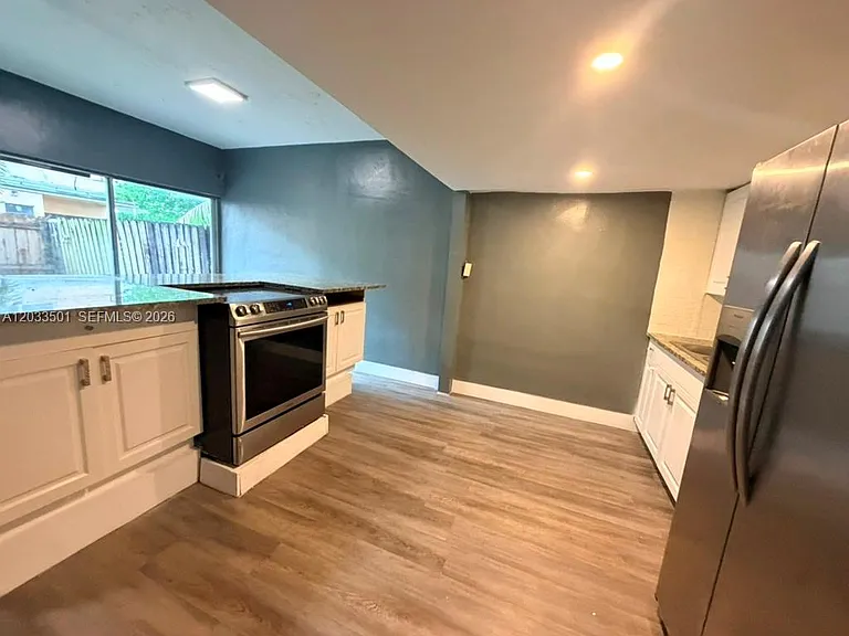 274 NE 141st St #3C — Photo 6