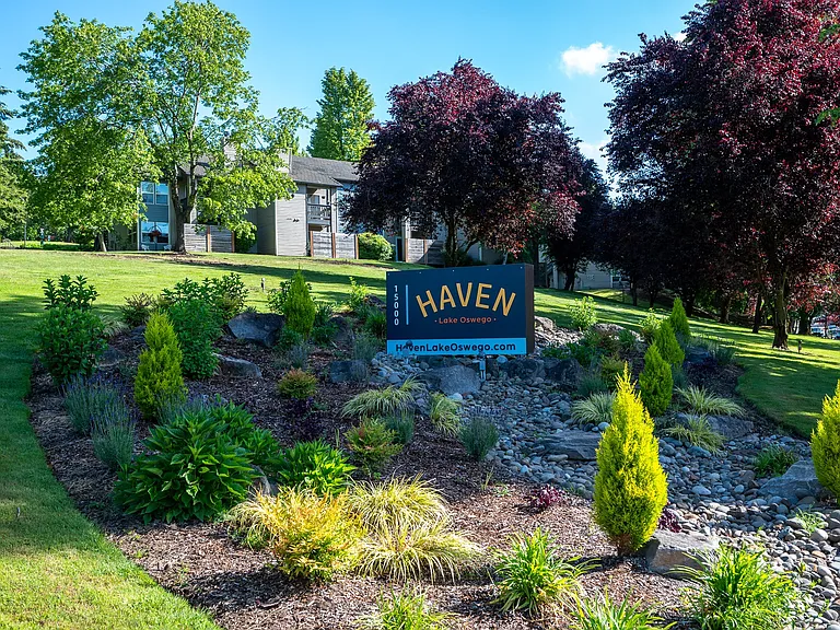 Haven Lake Oswego — Photo 49