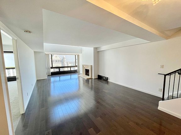 2nd image of 1177 California St APT 1132