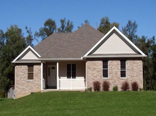 5402 N Big Hollow Rd, Peoria, IL 61615