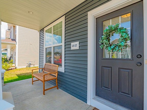 5th image of 5937 Vintage Birch Way