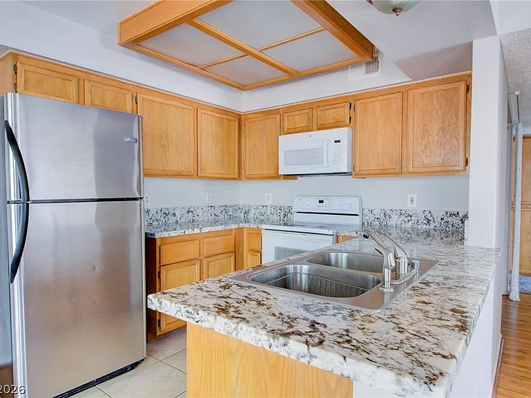 1575 W Warm Springs Rd #614 — Photo 11