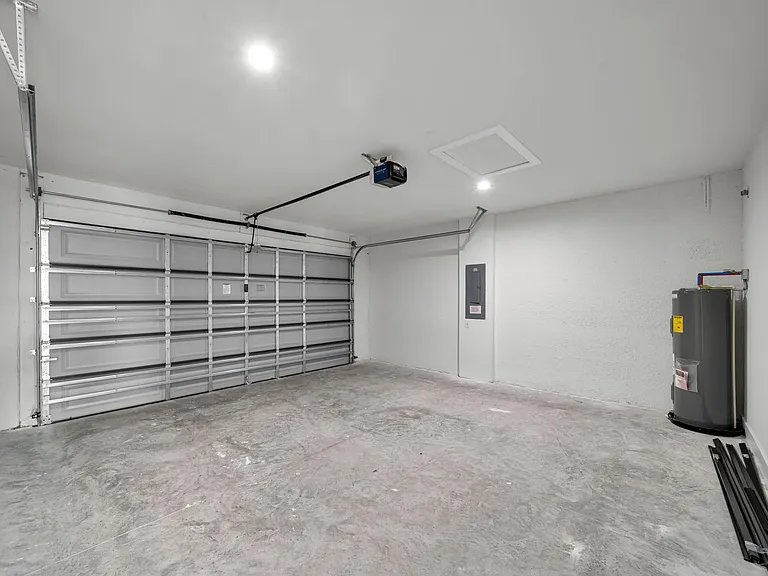 14020 Chesswood Ln — Photo 13
