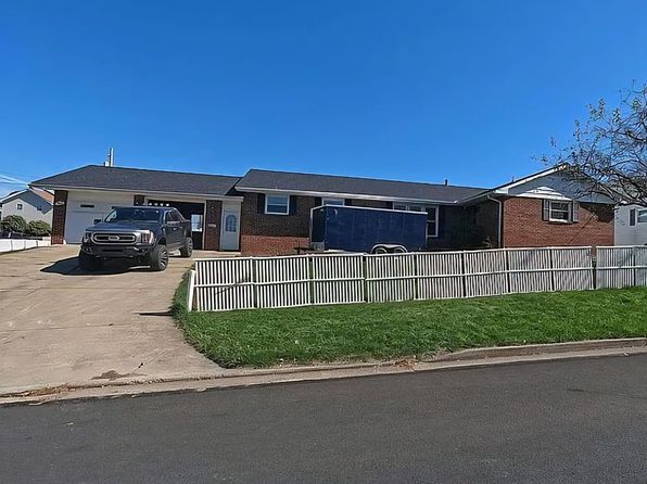 423 Pattison St