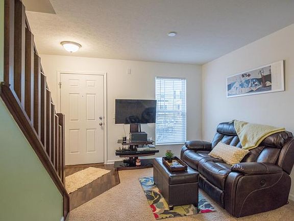 4th image of 5637 Middle Falls St