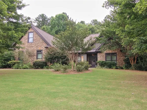 1238 Fairwinds Dr, Loganville, GA 30052