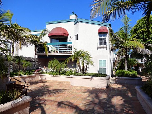 Rare West Facing Upper End Unit